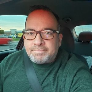 Meet your Posher, Luis